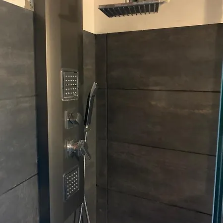 La Casa Di Iside A Mare